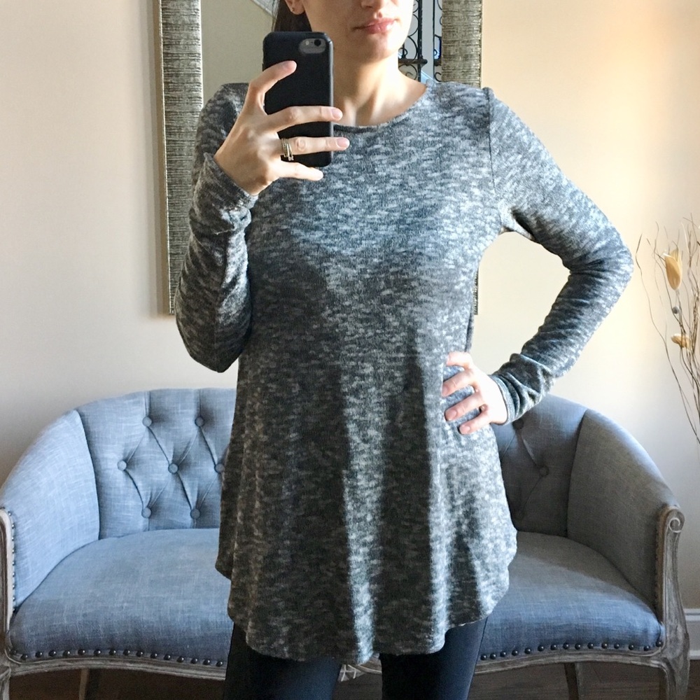 Super Soft Knit Top - Picture 2 of 8